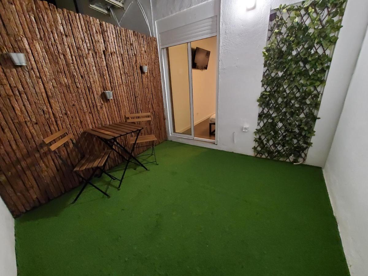 Small And Cozy Rooms - G Valencia Exterior foto