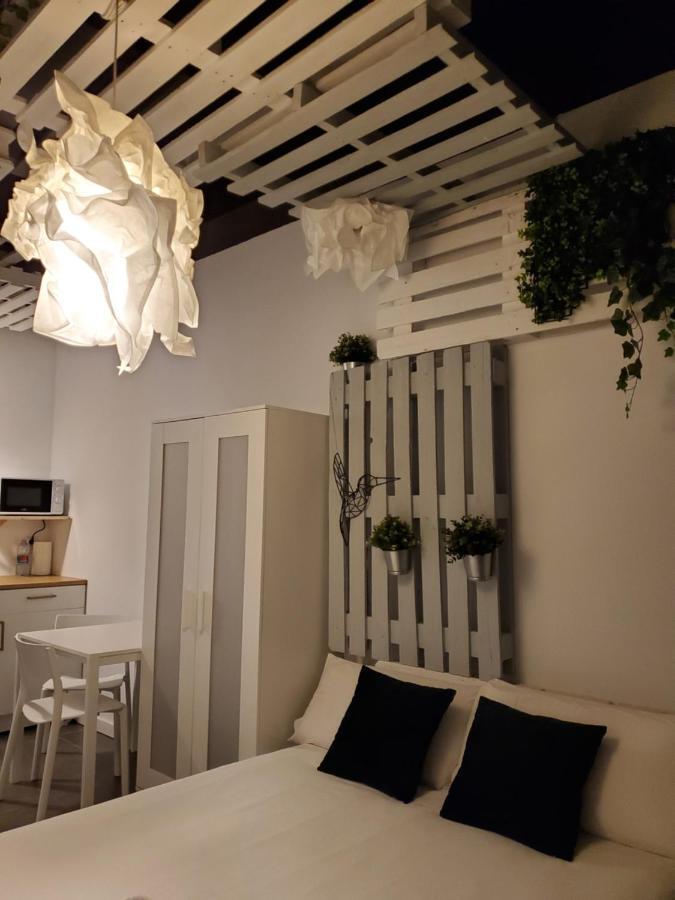 Small And Cozy Rooms - G Valencia Exterior foto