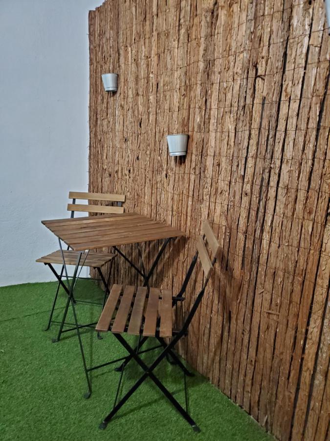 Small And Cozy Rooms - G Valencia Exterior foto
